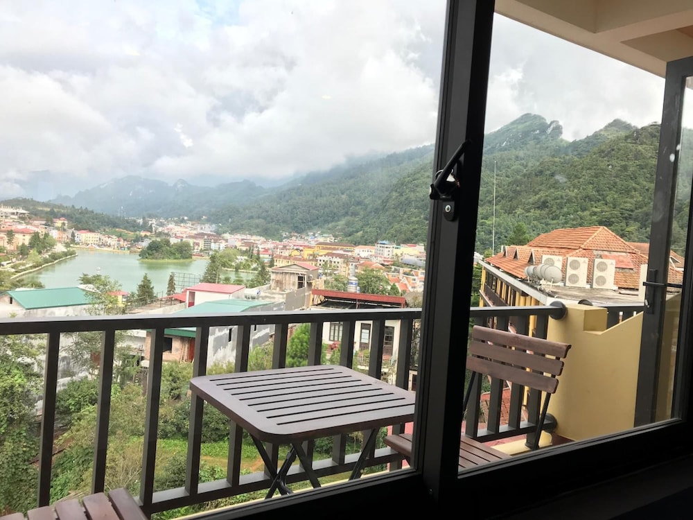 Sapa Hilton Hotel 36/50