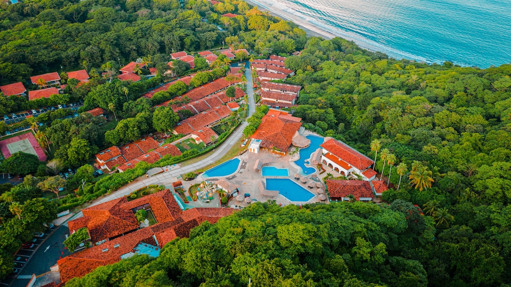 Hotel Condovac La Costa 68/72