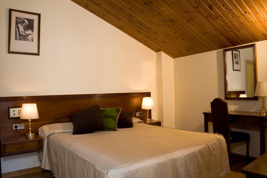 Room, Triple, 2 Beds