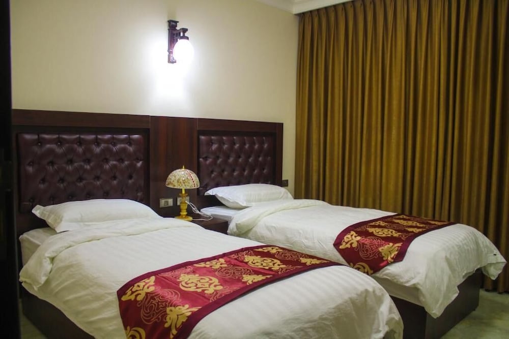 Qaser AlSultan Hotel Suites 21/42