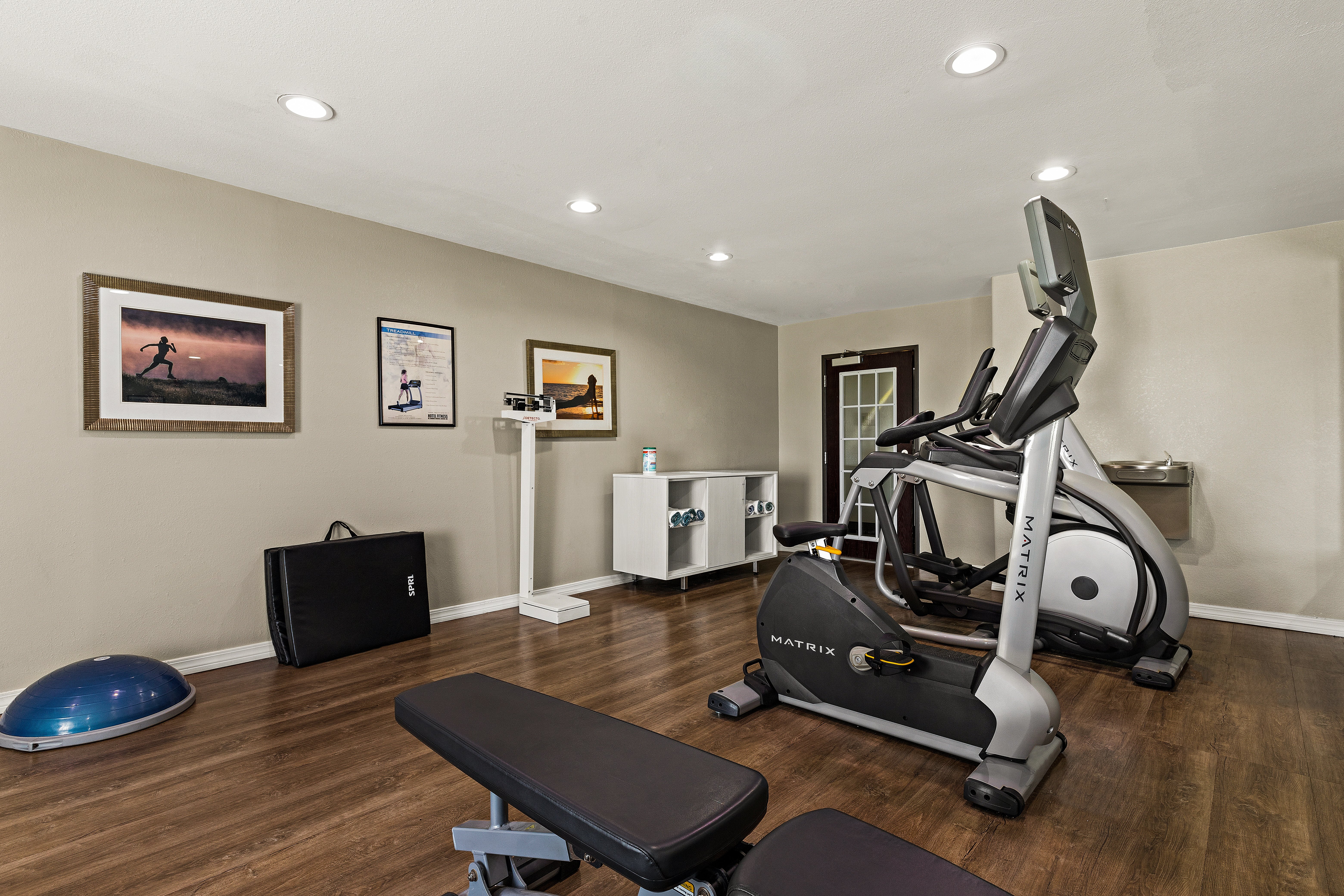 Holiday Inn Express Hotel & Suites Okmulgee 35/55