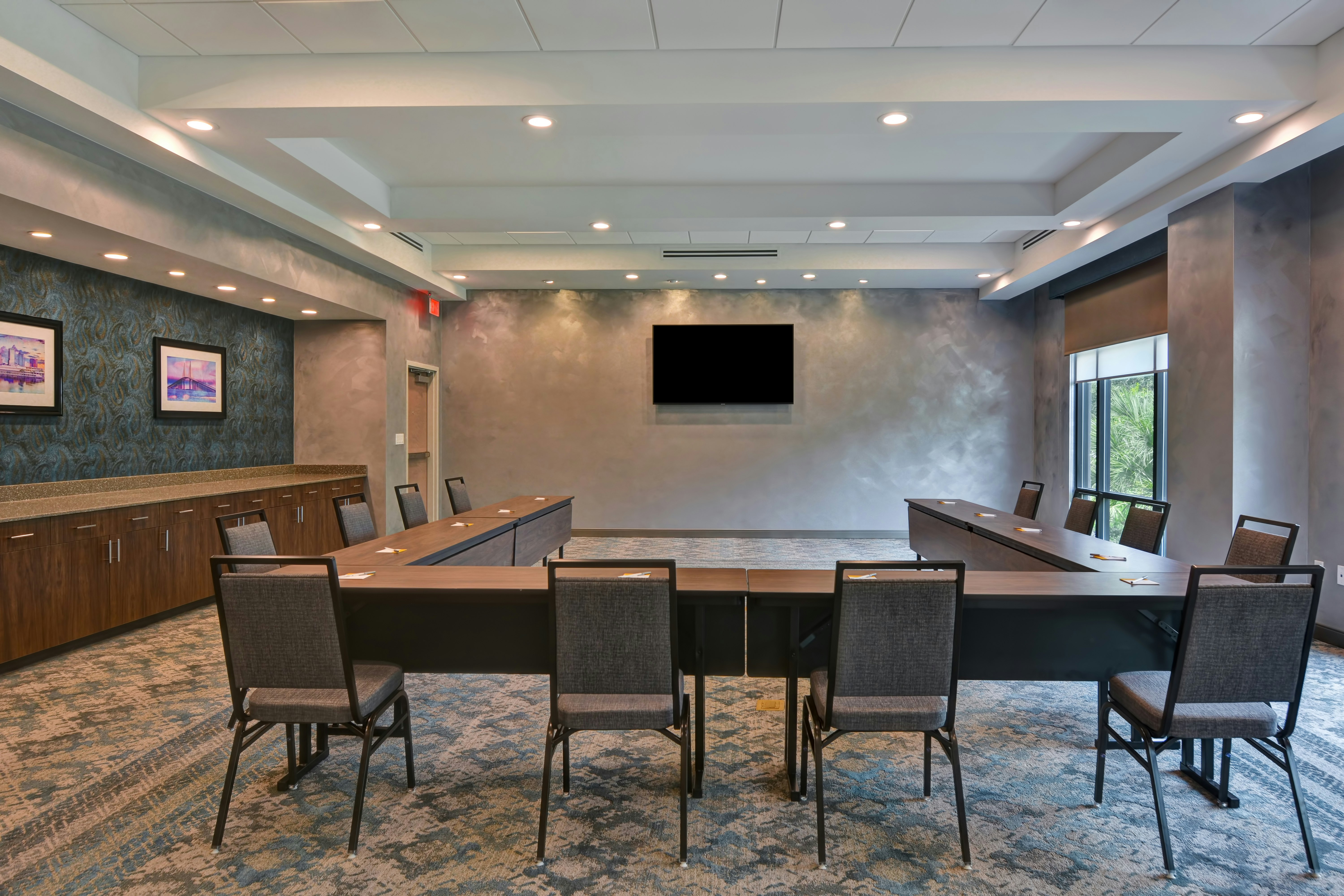 Hampton Inn Suites Tampa Riverview Brandon Fl 23/26
