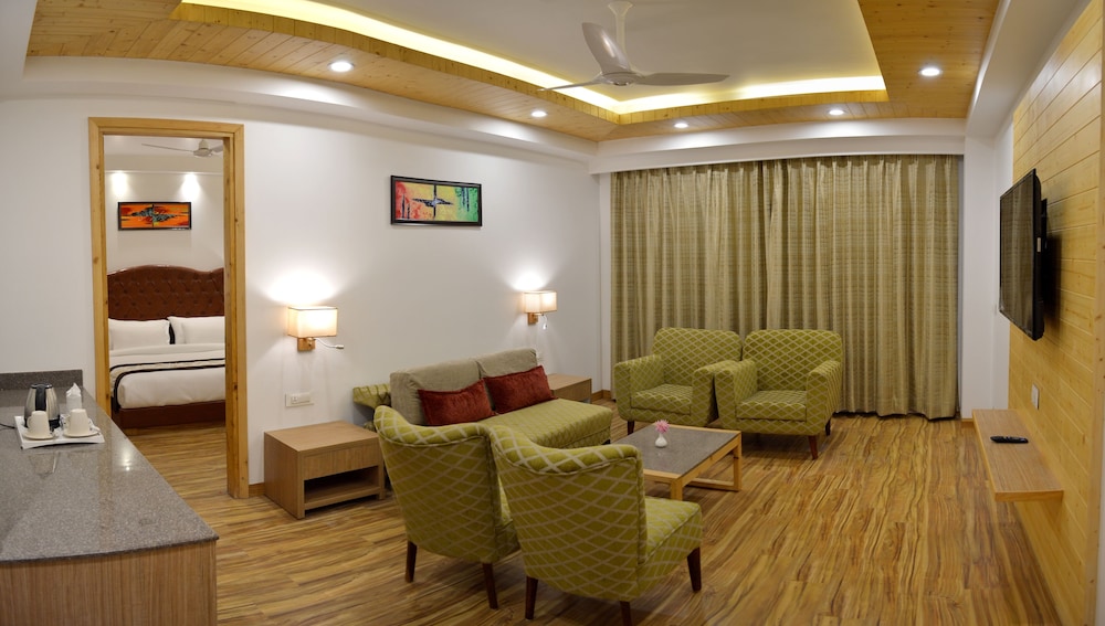 The Orchard Greens Resort 29/48