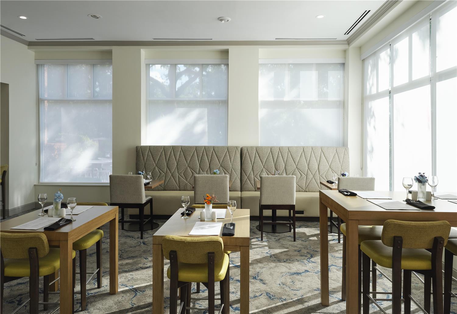 restaurant cafeteria