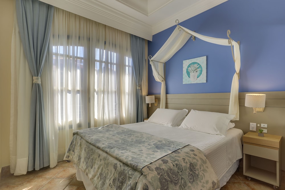 SUITE, BLUE TOWER