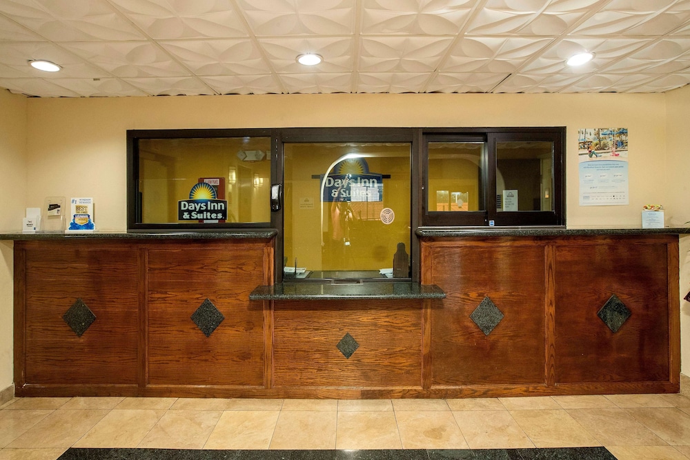 Days Inn & Suites By Wyndham Houston North/Aldine 8/68