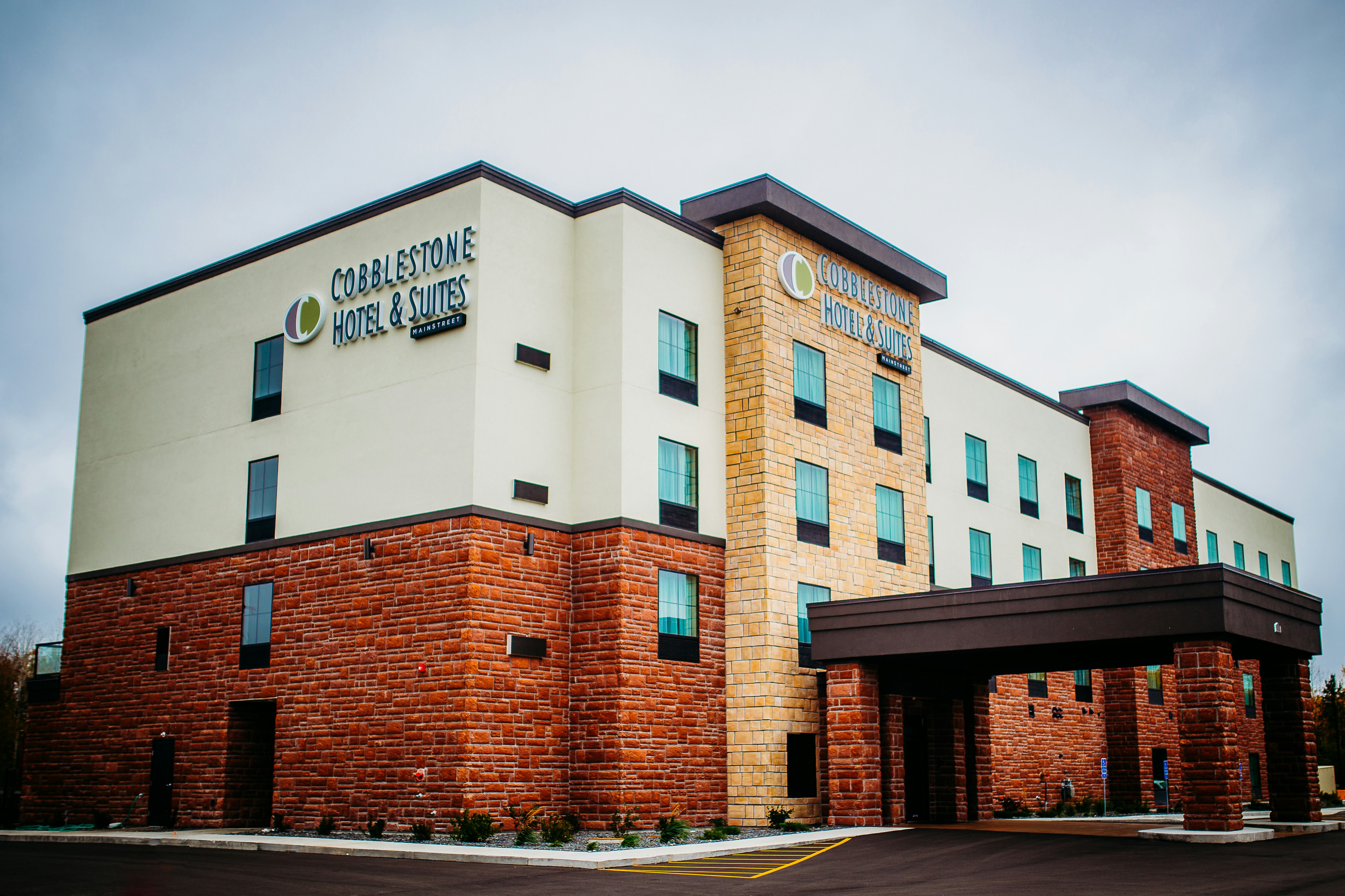 Cobblestone Hotel & Suites International Falls 1/29