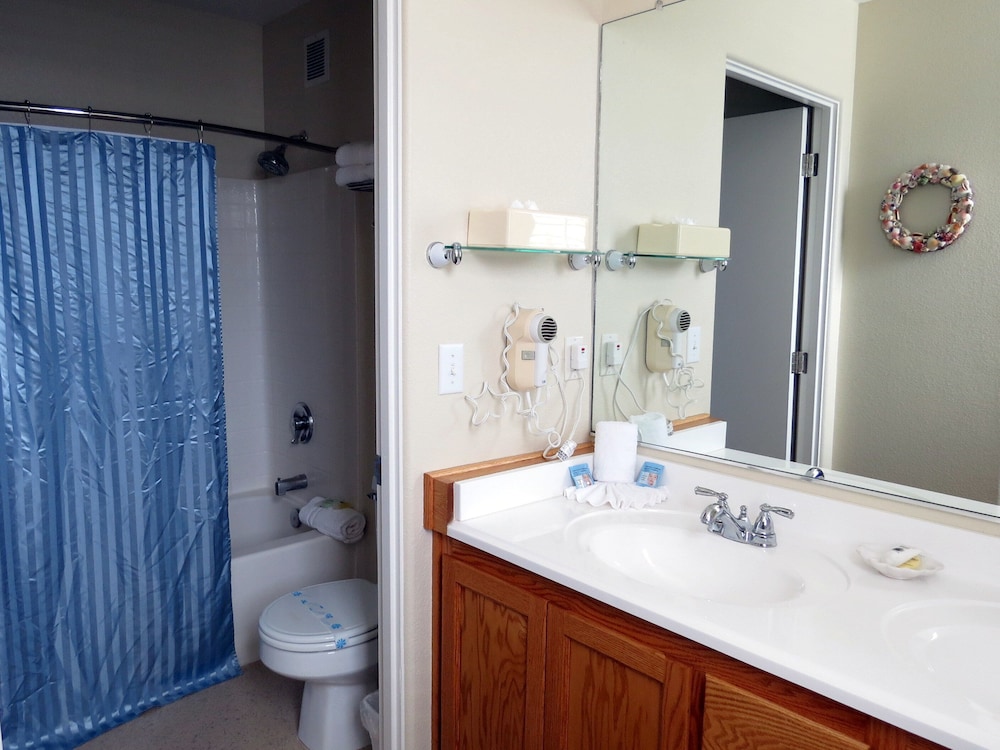 Pacific Plaza Resort 24/70