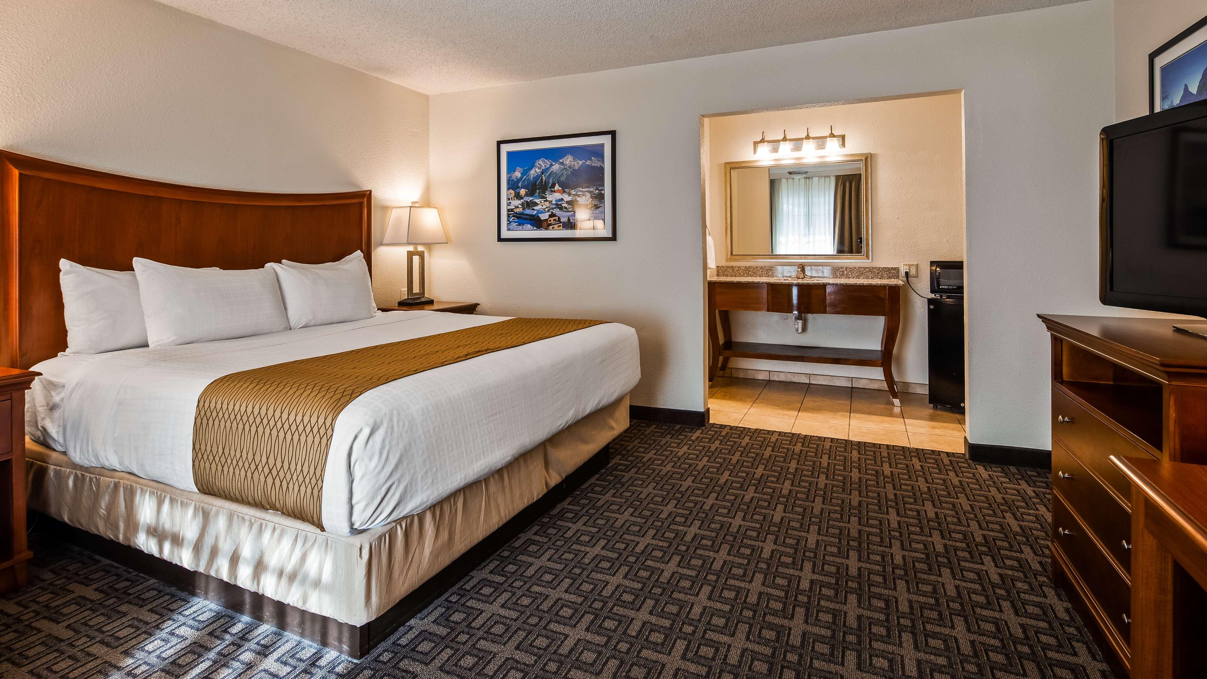 Business, King Bed