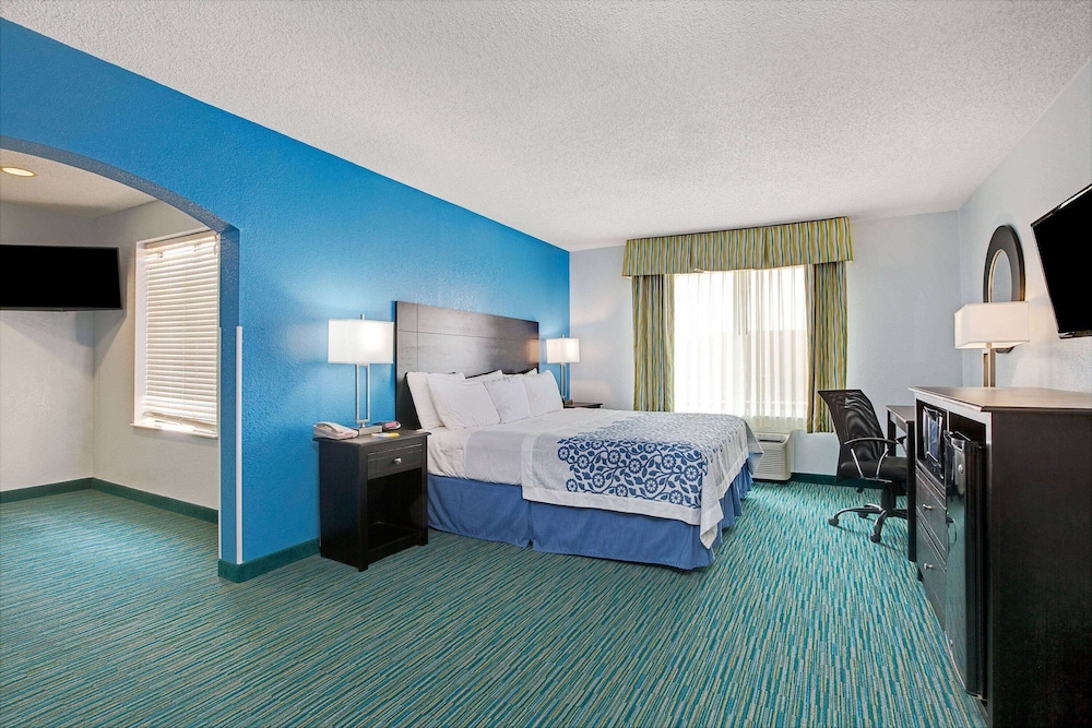 Days Inn by Wyndham Dallas Garland West 11/23