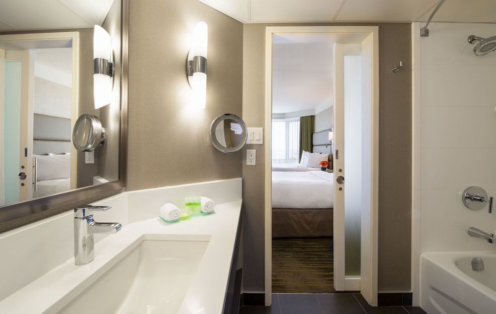 Saskatoon Inn 25/55