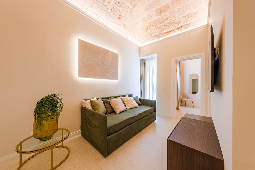 Palazzo Clemente 24/50