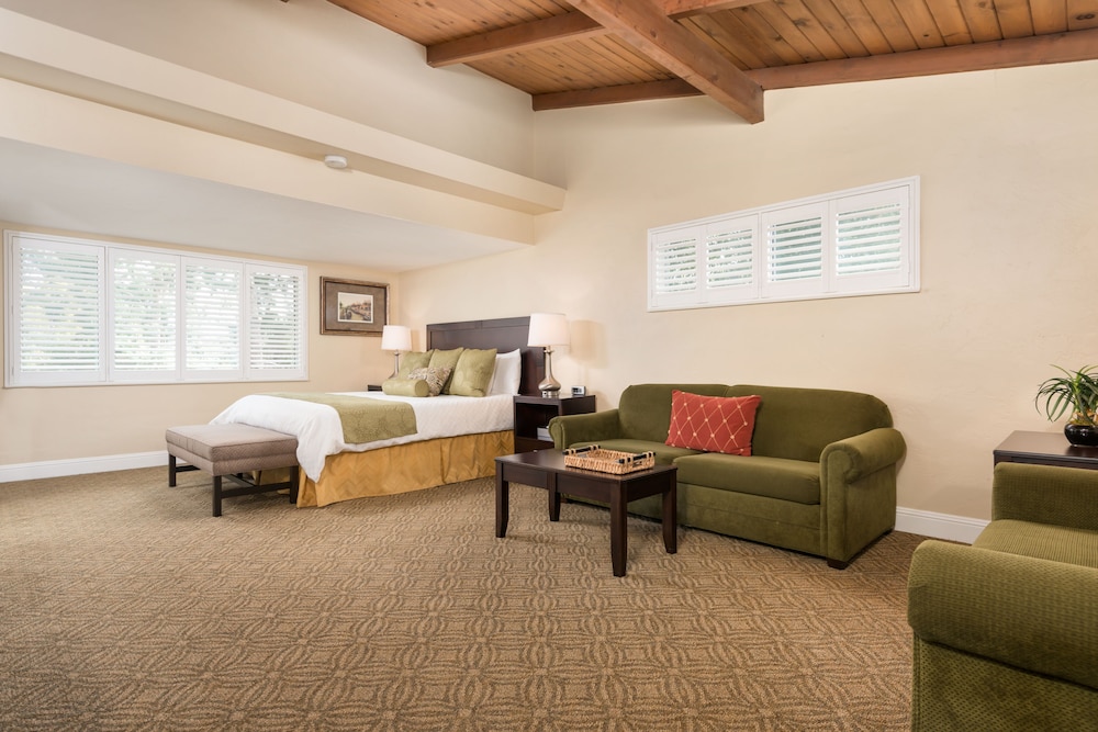 Country Inn Motel 29/48