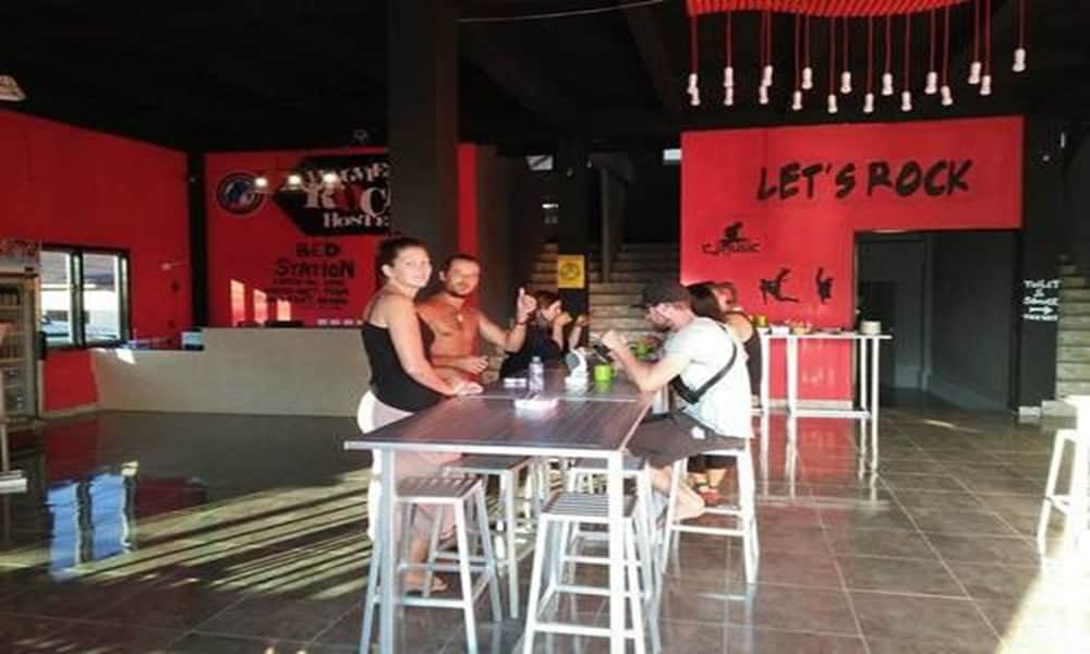 Vang Vieng Rock Backpacker Hostel 8/48