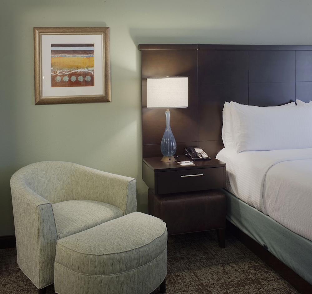 Staybridge Suites Fayetteville Univ of Arkansas 10/51