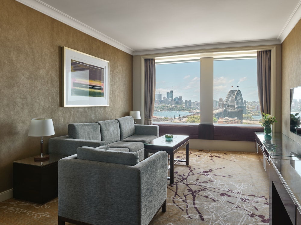 Shangri-La Sydney 46/67