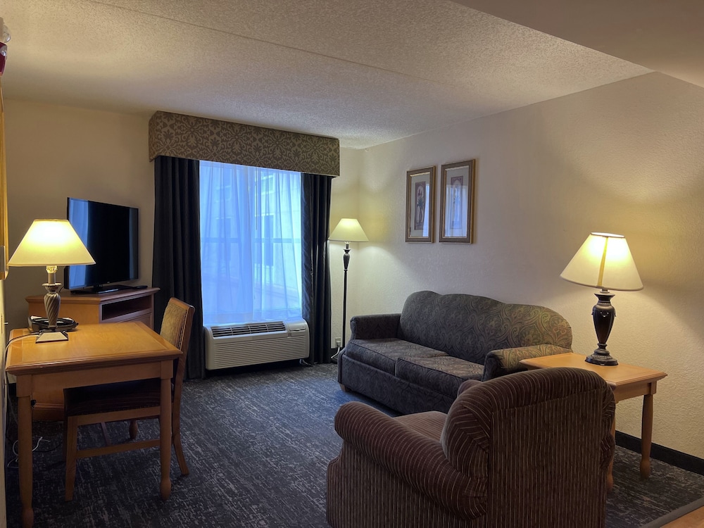 Hyatt House Colorado Springs Airport 31/42