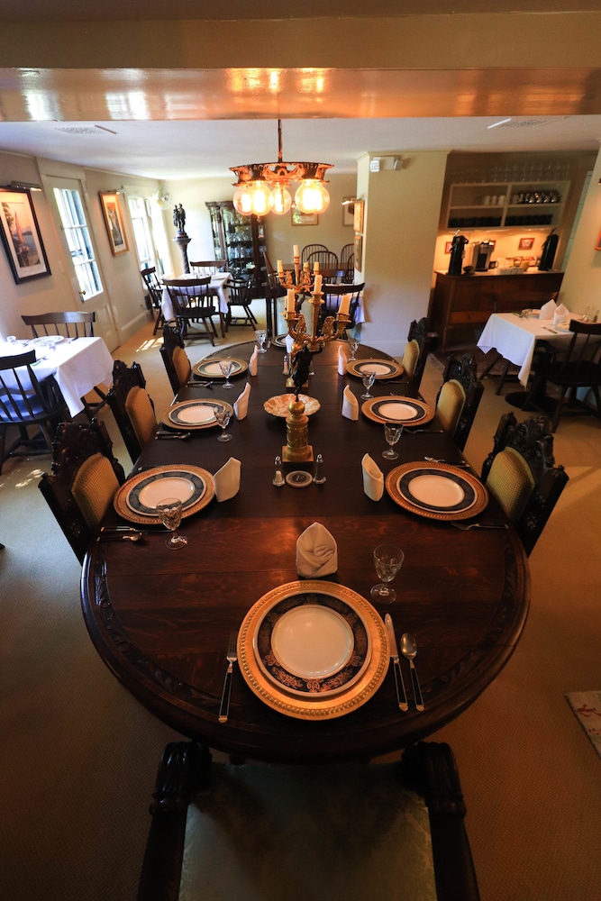 Follansbee Inn 53/72