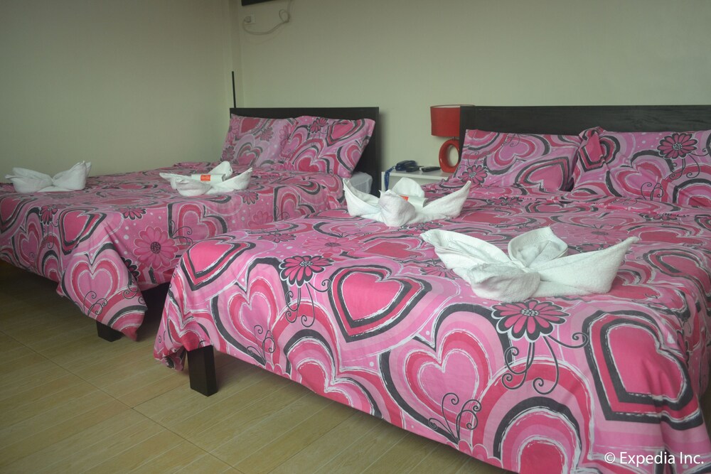 Aroha Hotel 11/39