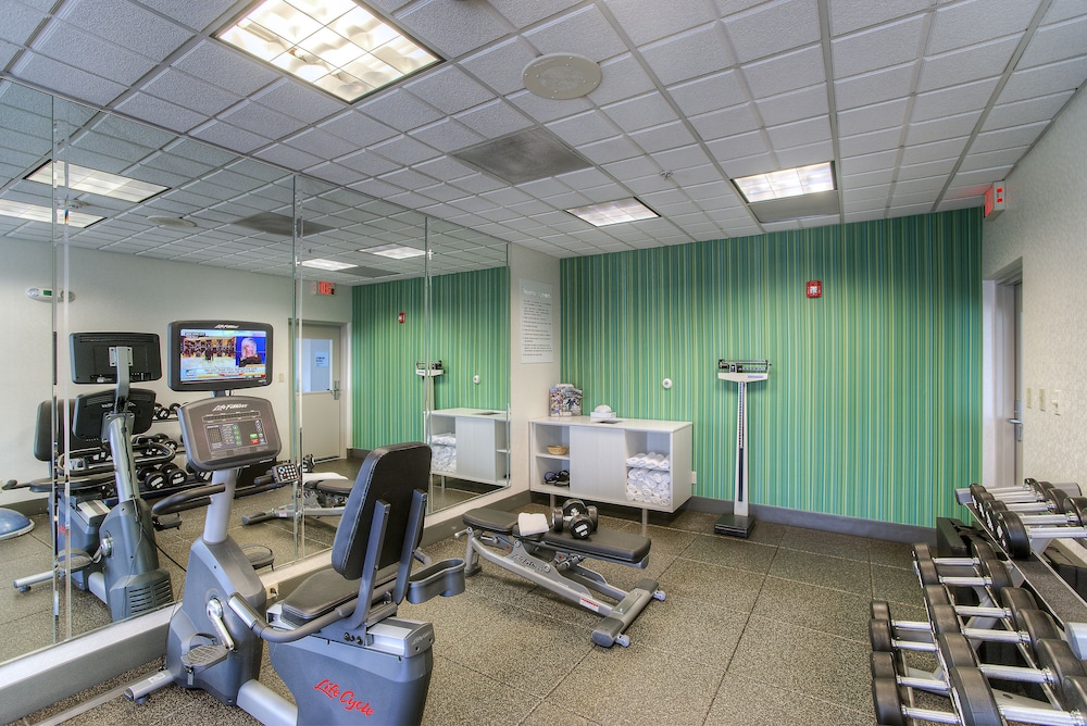 Holiday Inn Express Suites Tempe 25/46