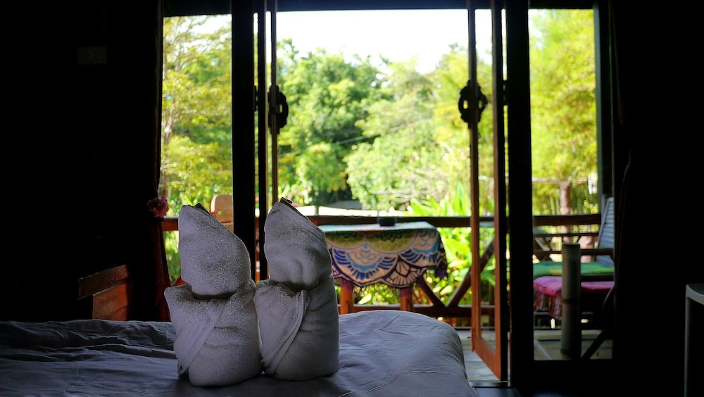 Pho Rak Nah Pai Hotel 17/48