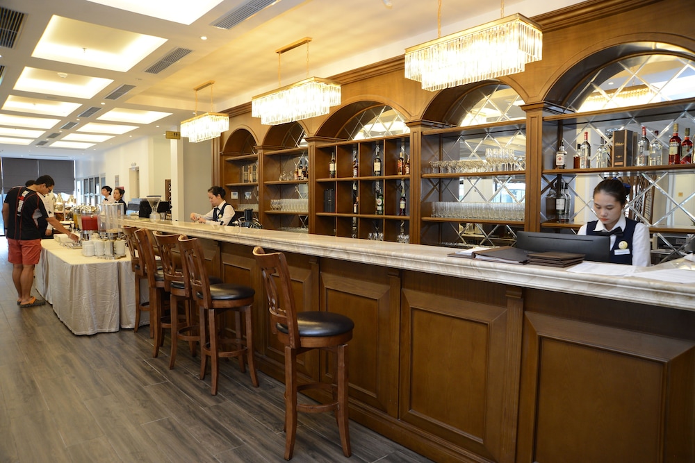 Westlake Hotel & Resort Vinh Phuc 35/50