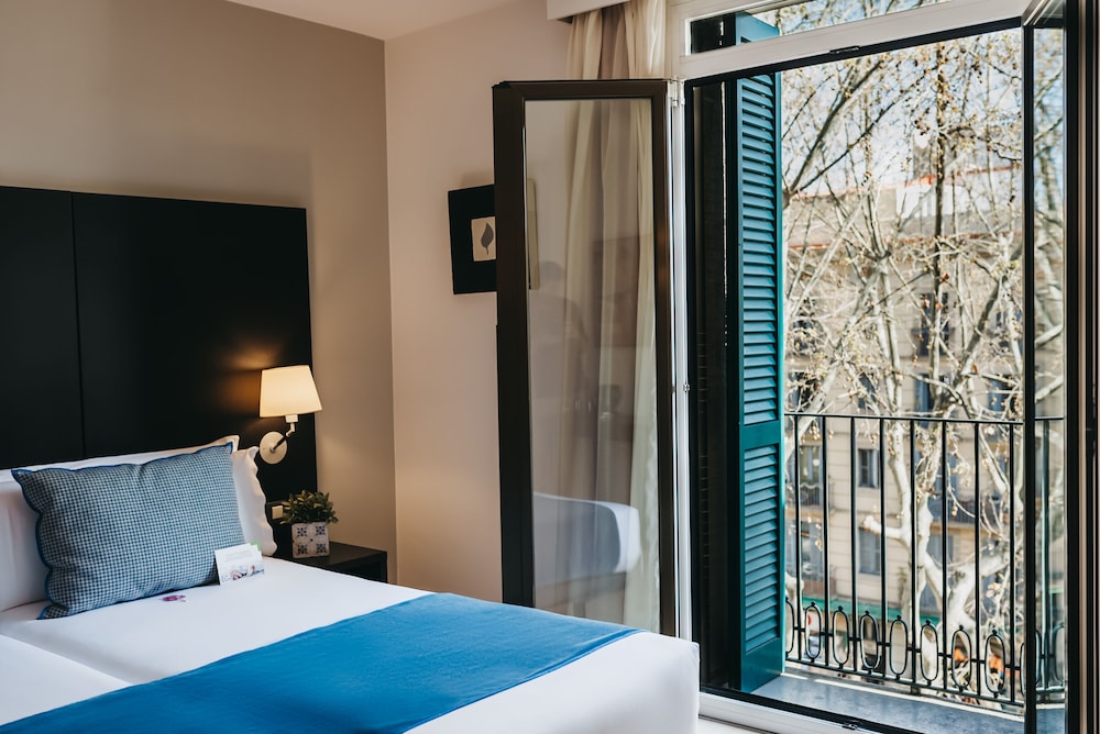 Oriente Atiram Hotel 23/77