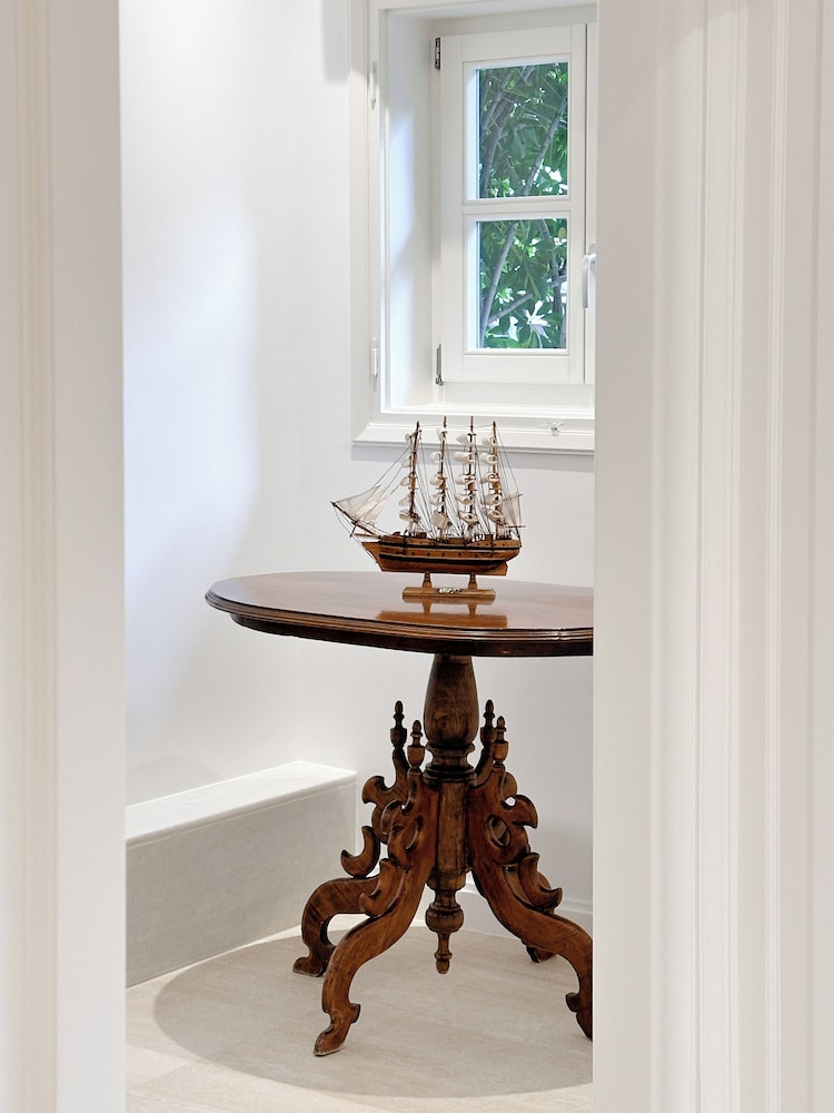 Armata Boutique Hotel Spetses 40/60