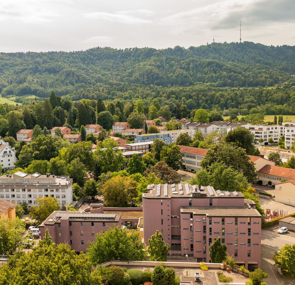 Zurich Youth Hostel 54/61