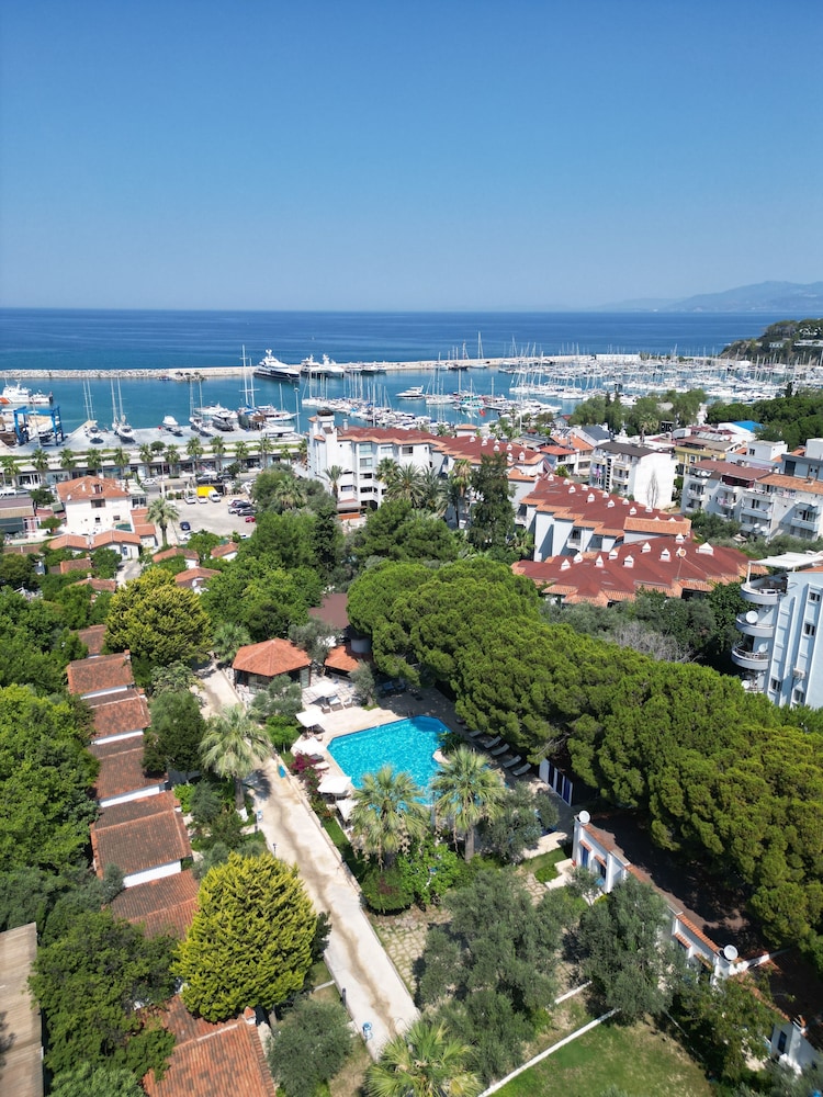 RISUS GARDEN MARINA HOTEL KUSADASI 31/48