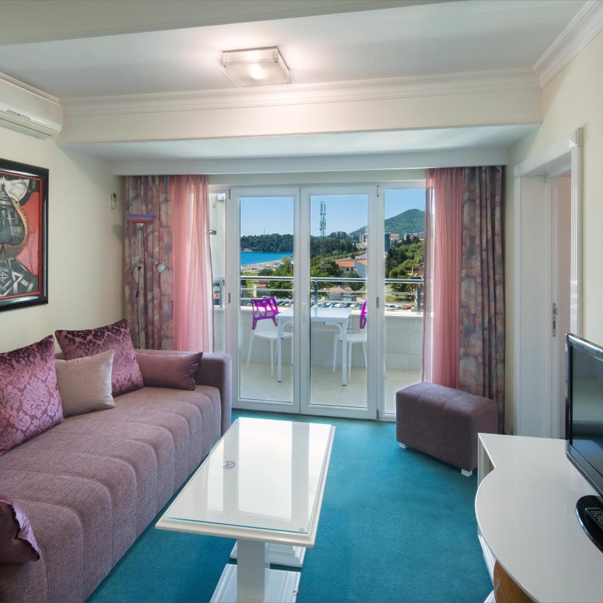 Hotel Bella Vista 57/79