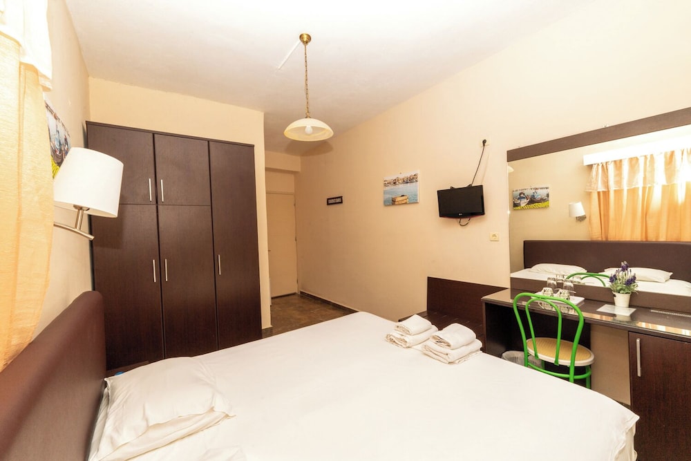 Ulrika Hotel 17/50