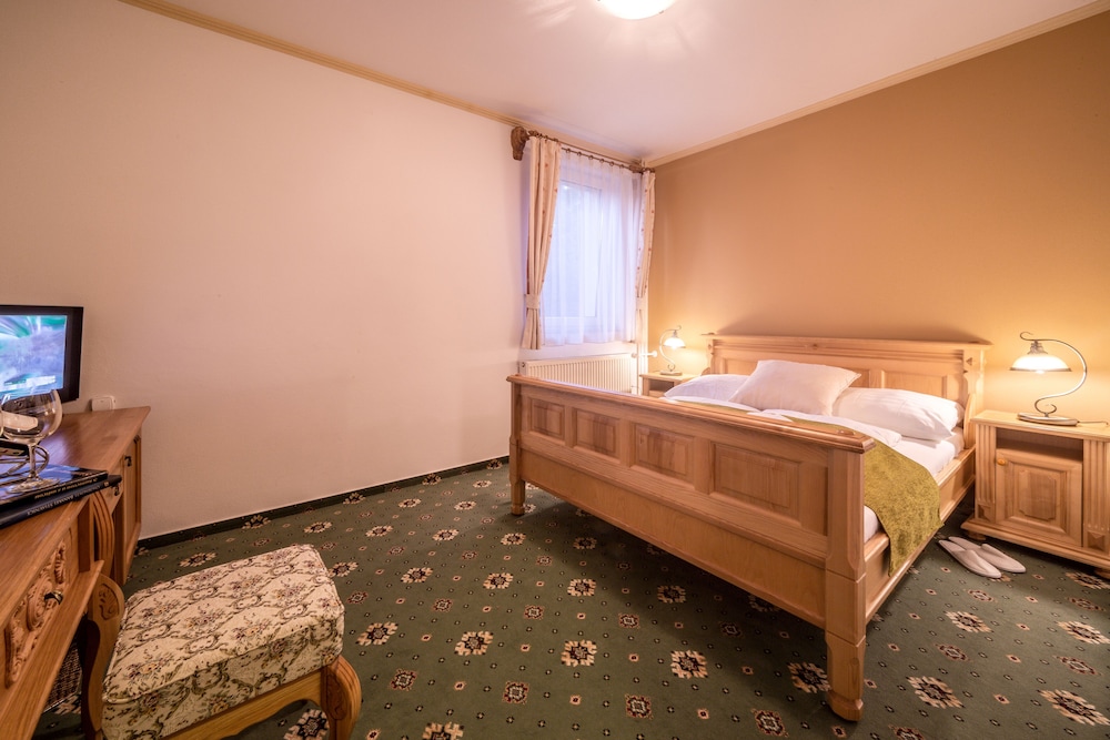 Hotel Diana 25/50