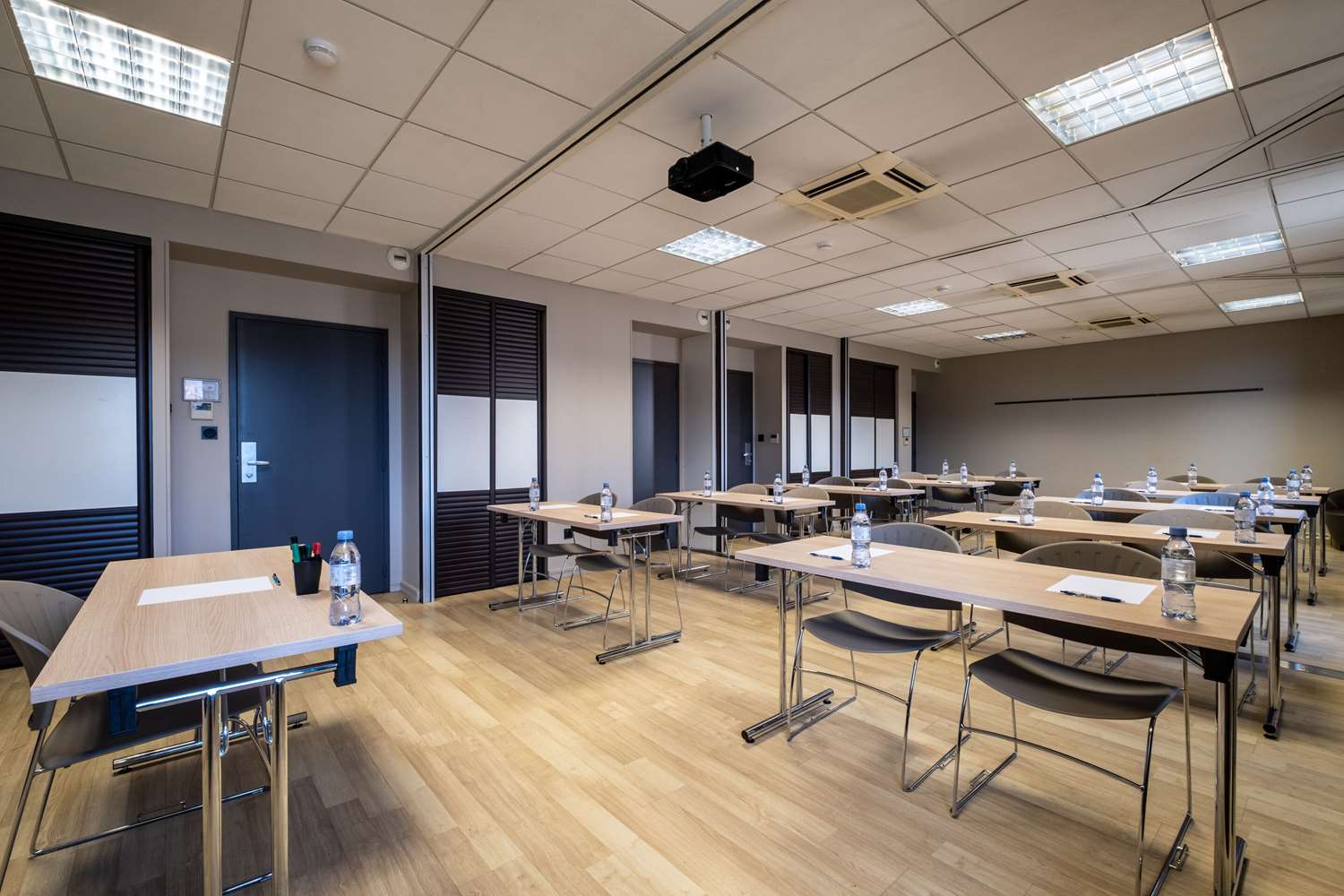 Clarion Aparthotel Toulouse Blagnac Airport 24/29