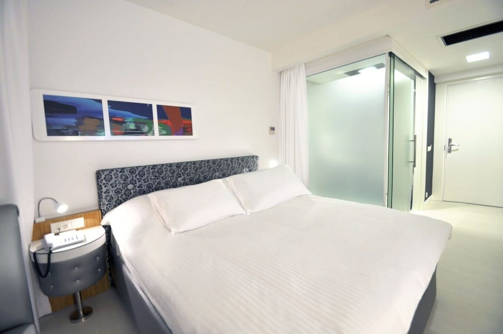 No 19 Boutique Hotel 21/69