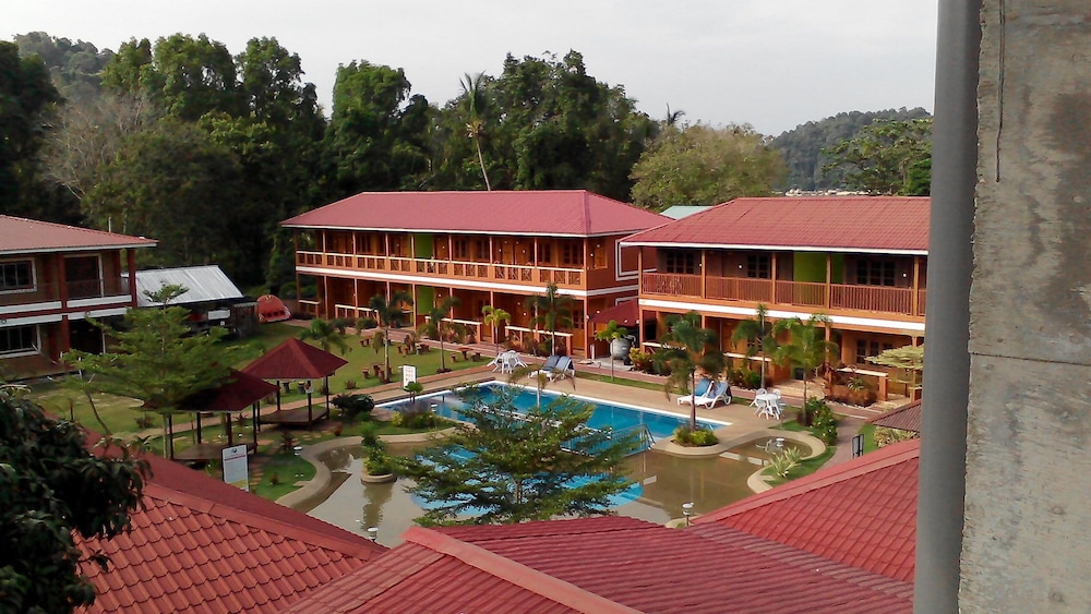 Purnama Beach Resort 9/67