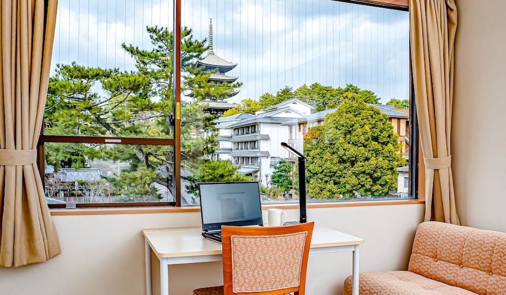 Nara Visitor Center & Inn 44/66