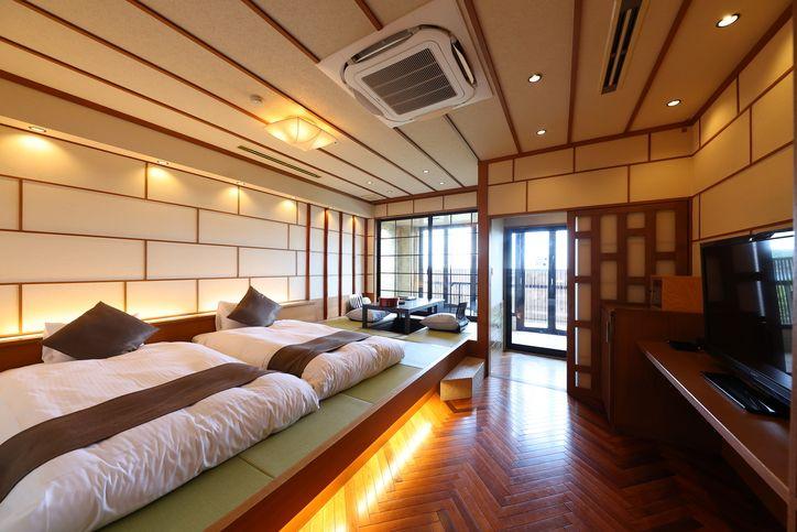 Semi Western, Style, Twin Beds, Ocean View