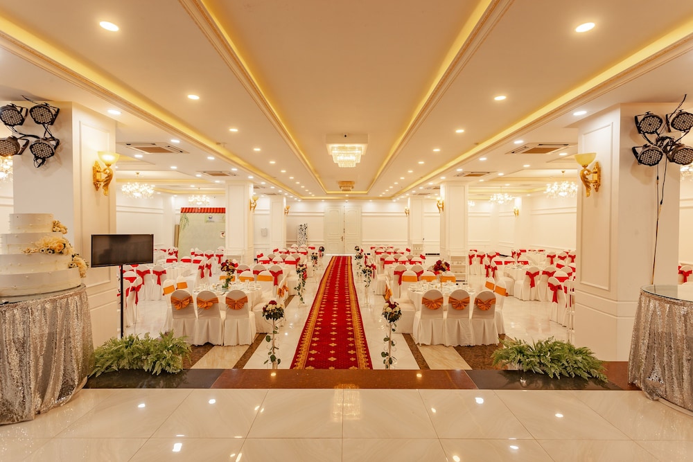 Phung Hung Boutique Hotel 56/62