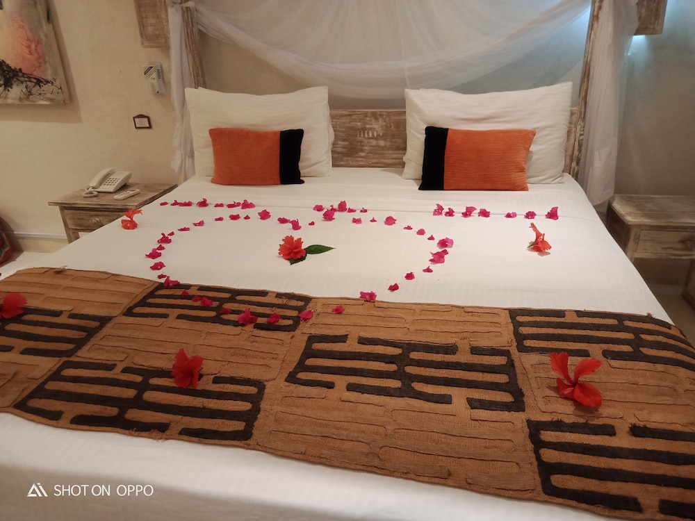 The Villa Luxury Suites Hotel 27/43