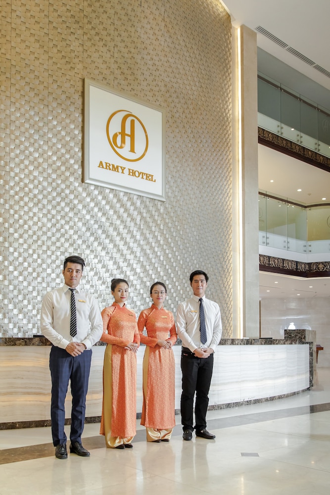 Army Hotel 61/67