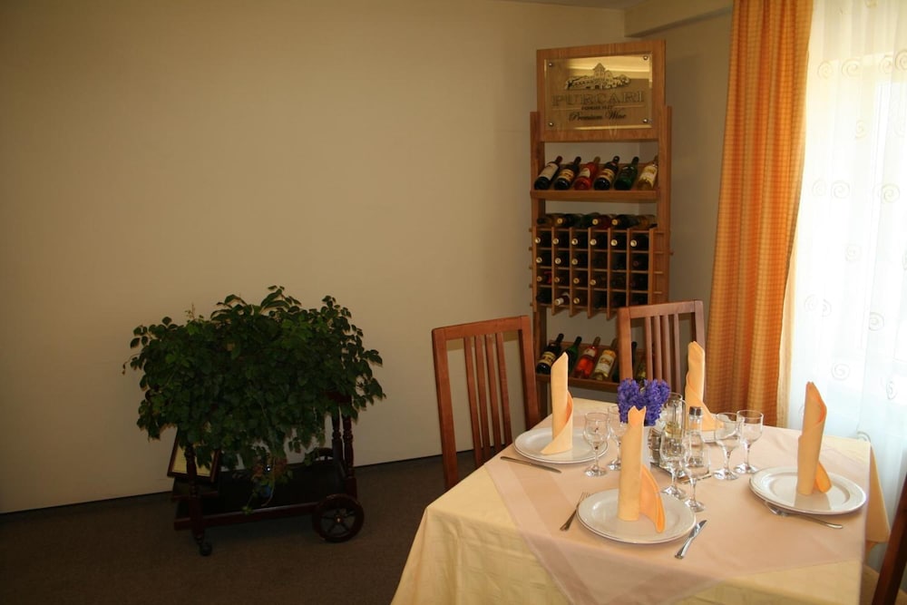 Hotel Baneasa Parc 15/35