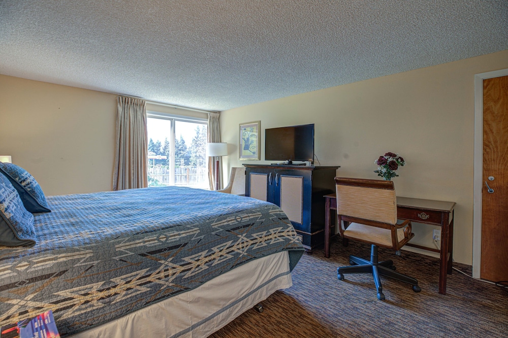 Columbia Gorge Inn 21/57