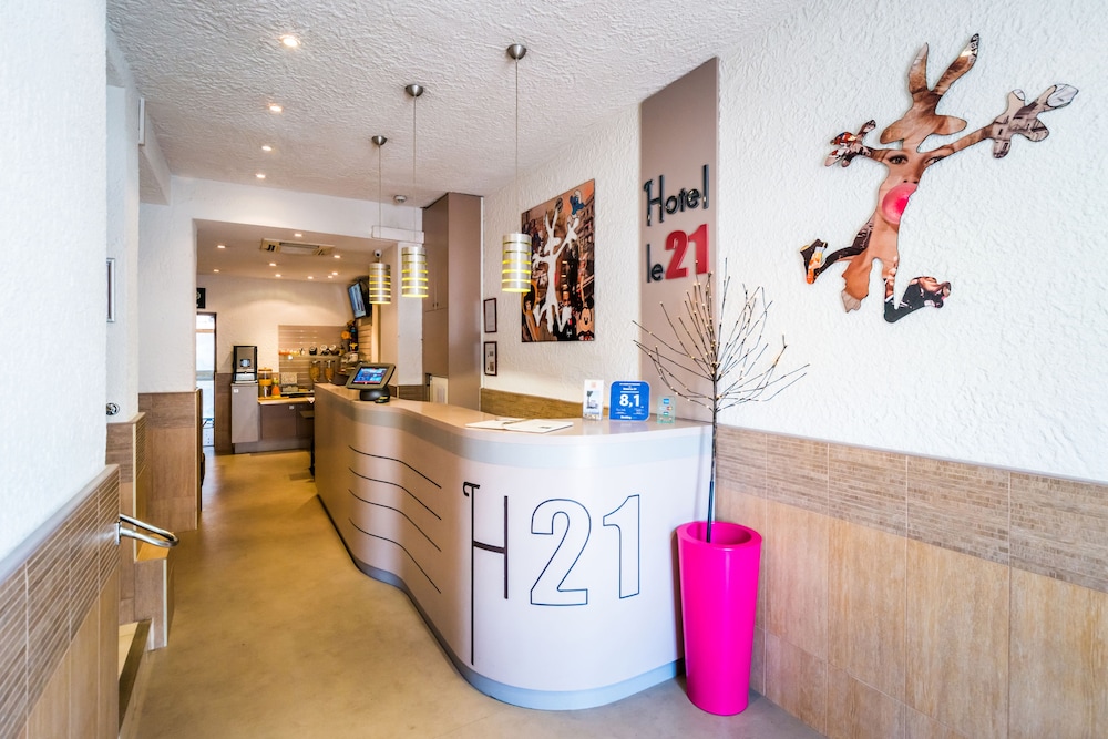 Le 21 Hotel 7/47