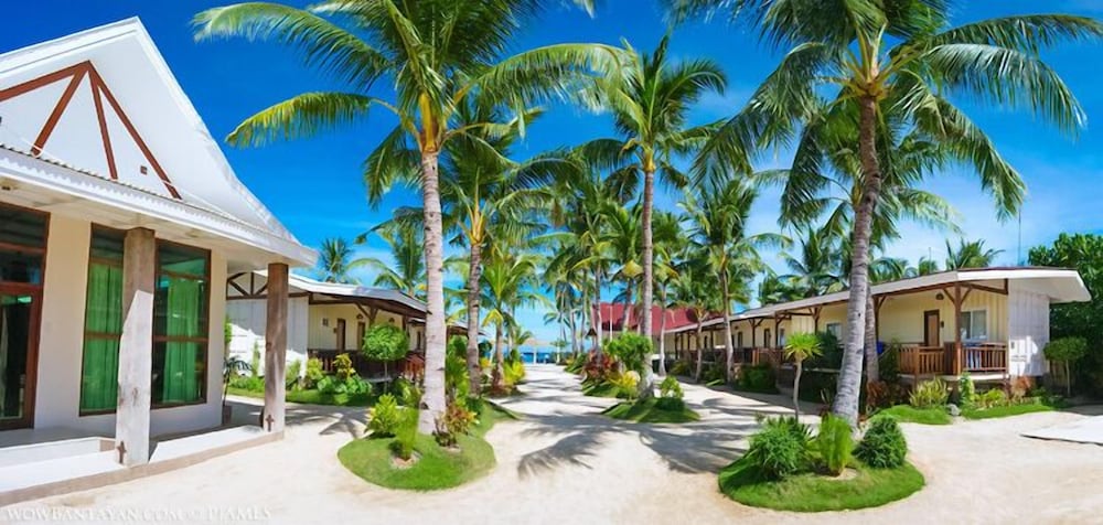 Anika Island Resort 35/38