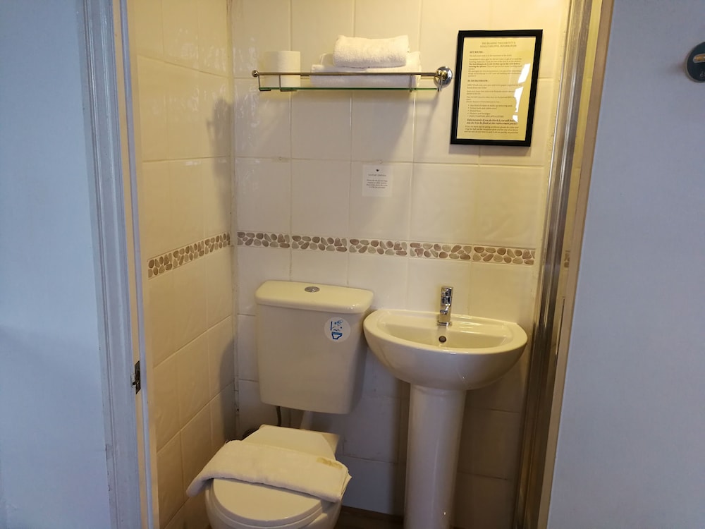 Regency Hotel 47/50