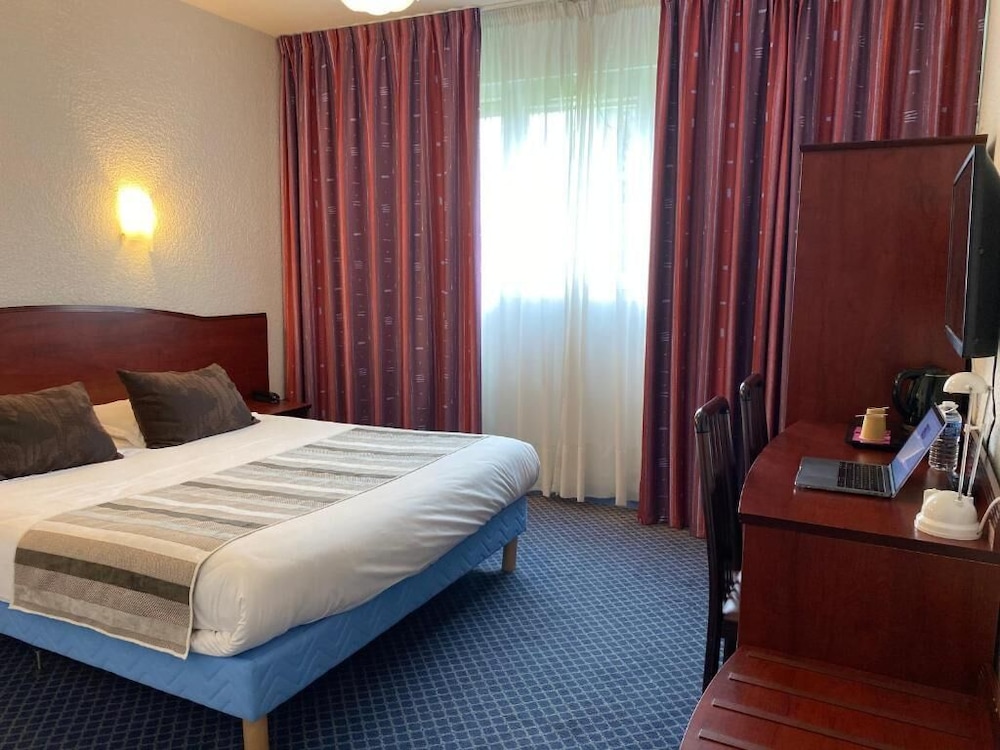 Superior, Queen Bed
