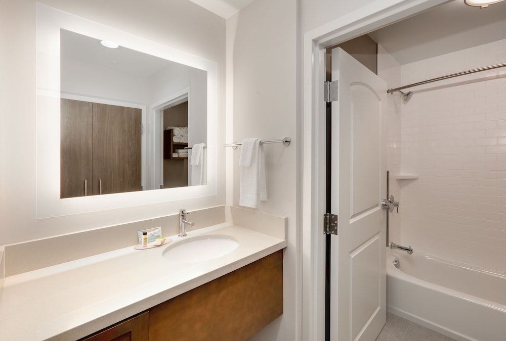 STAYBRIDGE SUITES OKLAHOMA CITY - DOWNTOWN 13/45