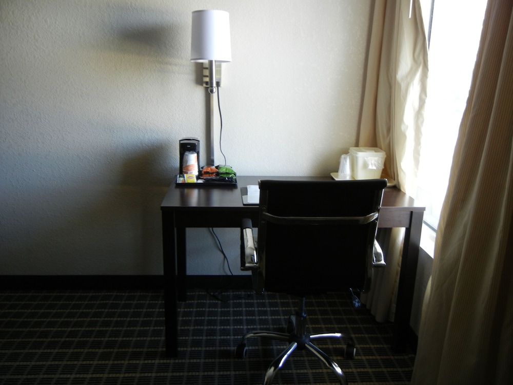 Quality Inn Holland - Toledo 29/31