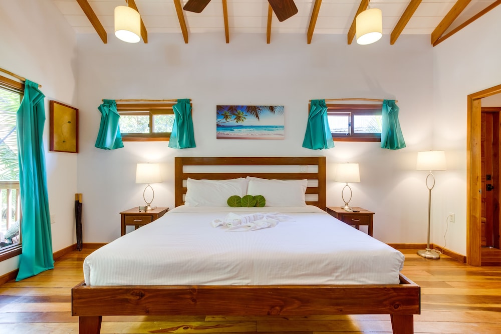 Tree House, Deluxe, King Bed, Bunk Bed, Garden View, Garden Area